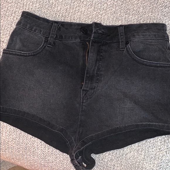 Urban Outfitters Pants - BDG EXTREME high waisted black shorts!🖤